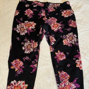 Terra & Sky Floral Capris - Black and Purple